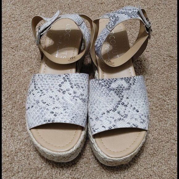 Coconuts by Matisse Espadrilles Size 9 - Picture 2 of 5